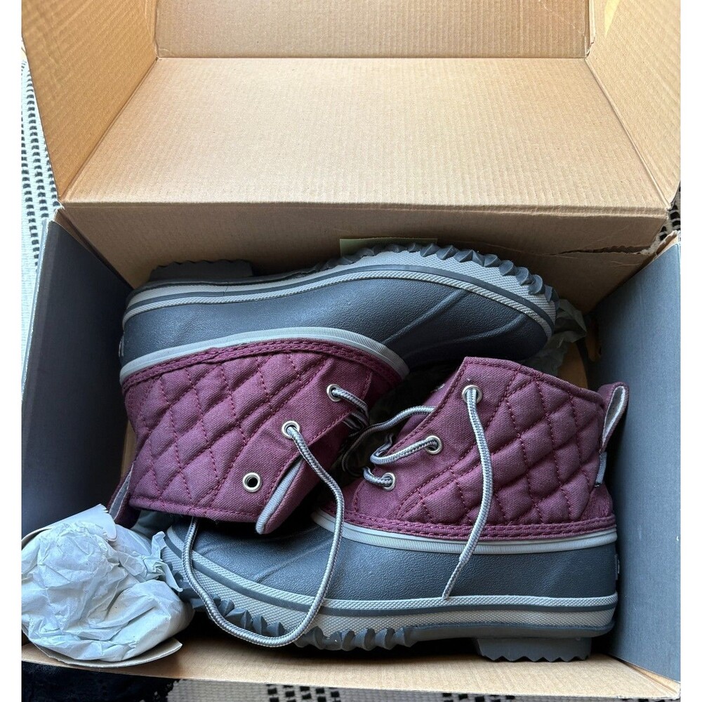Eddie Bauer 6M Hunter Pac Mid Plum Purple Quilted Duck Boot Black